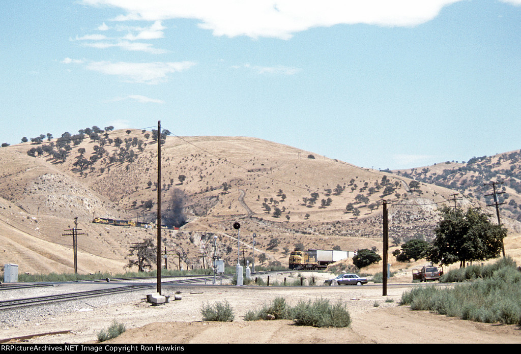 ATSF 5713 and ATSF 5952 (REPOST)